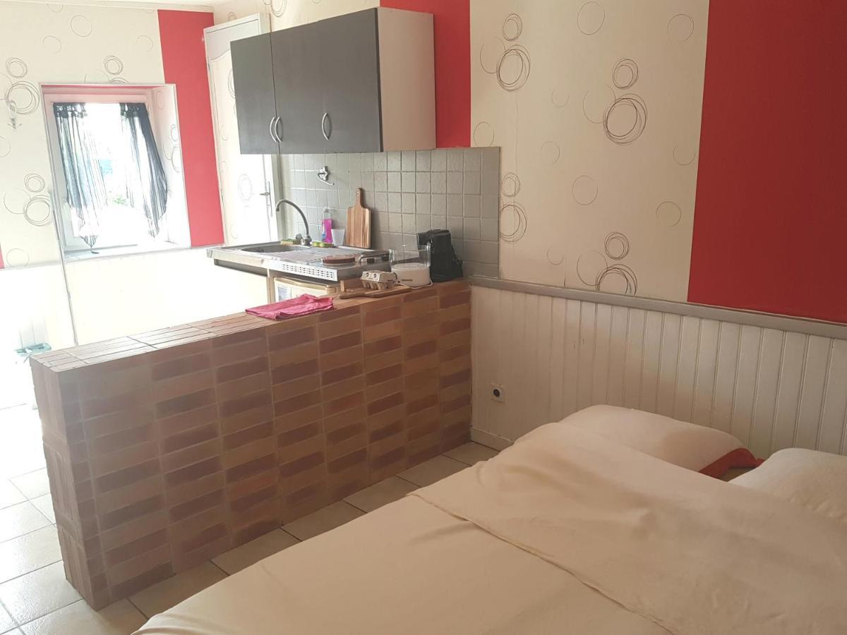 Maisonette Proche Bourges 1 Piece Mehun-sur-Yevre エクステリア 写真